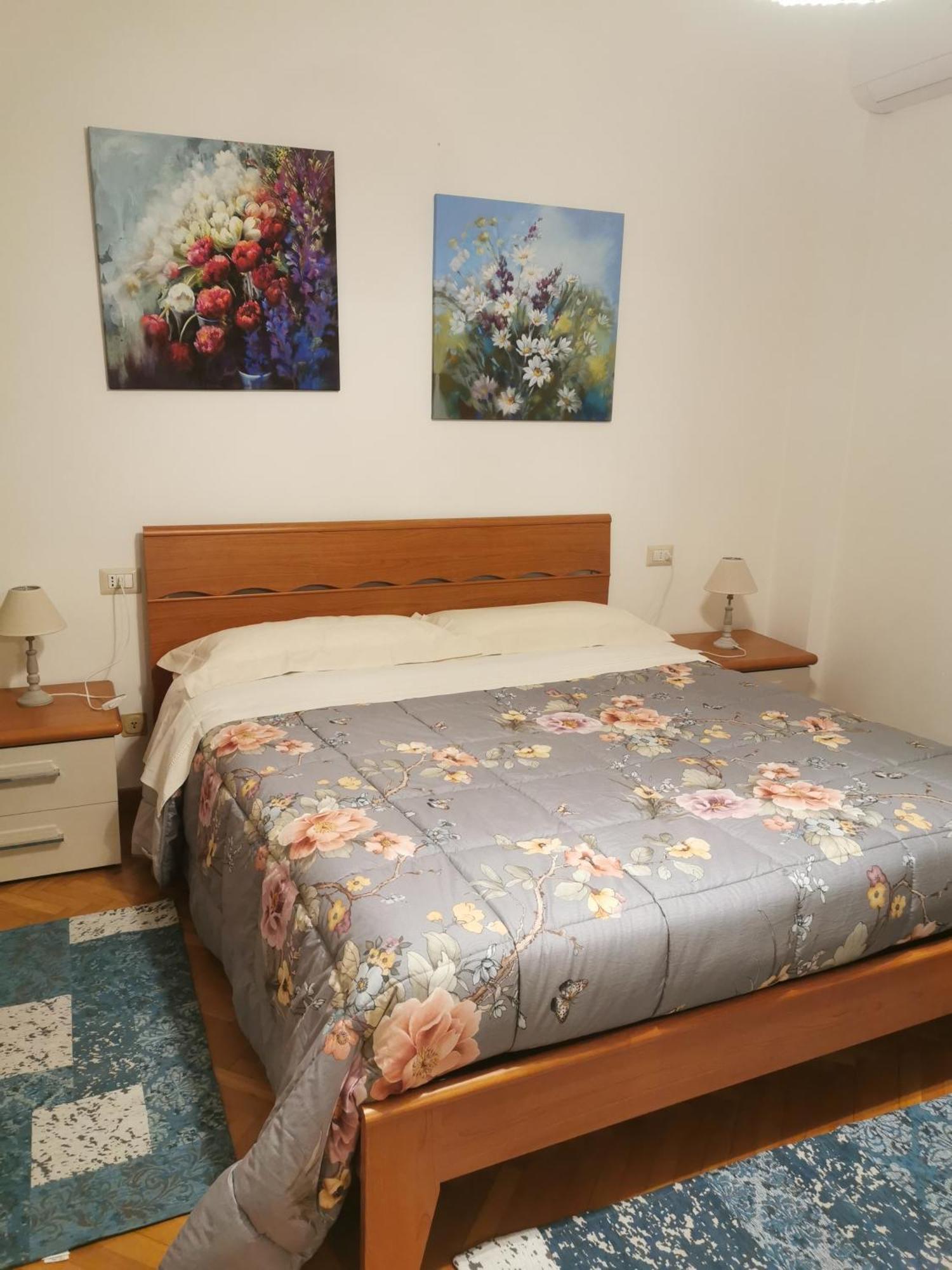 Casa Vacanze Vanda Asís Exterior foto